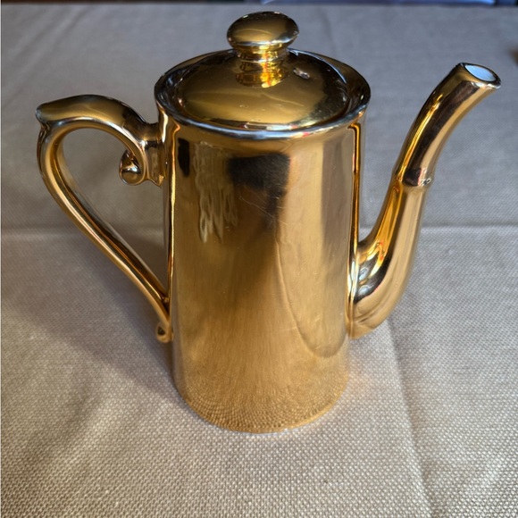 Royal Worcester Gold Luster Coffee / Tea Pot Fireproof Shape 3 Size 4 England - Picture 1 of 11